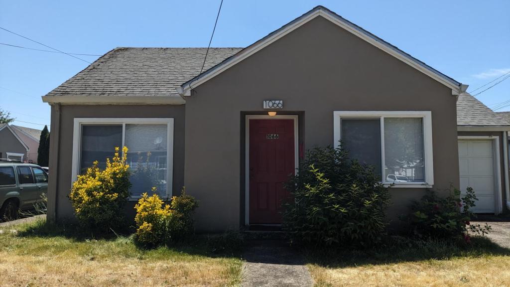 Foto principal - 1038 Howard St SE