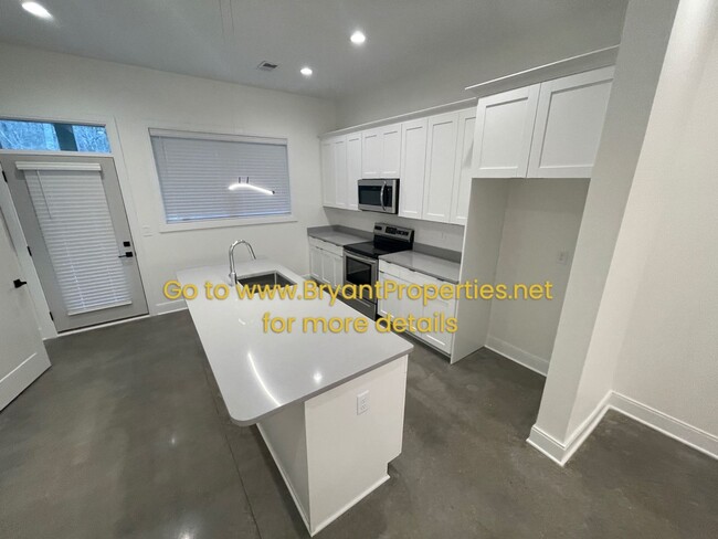 Foto del edificio - Madison - New 2 Bedroom 2.5 Baths Condo