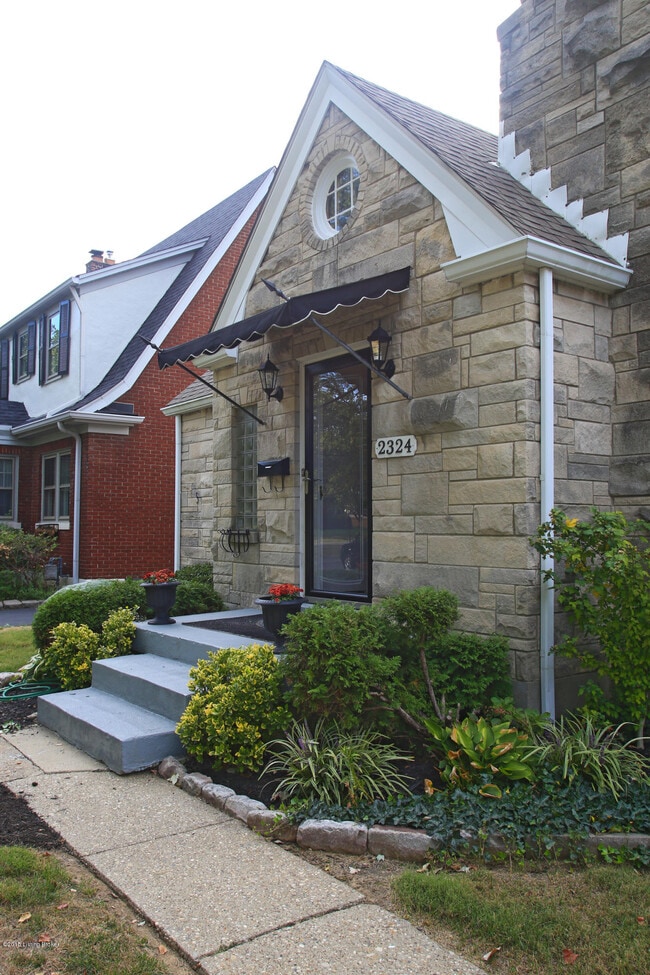 Building Photo - 2324 Emerson Ave