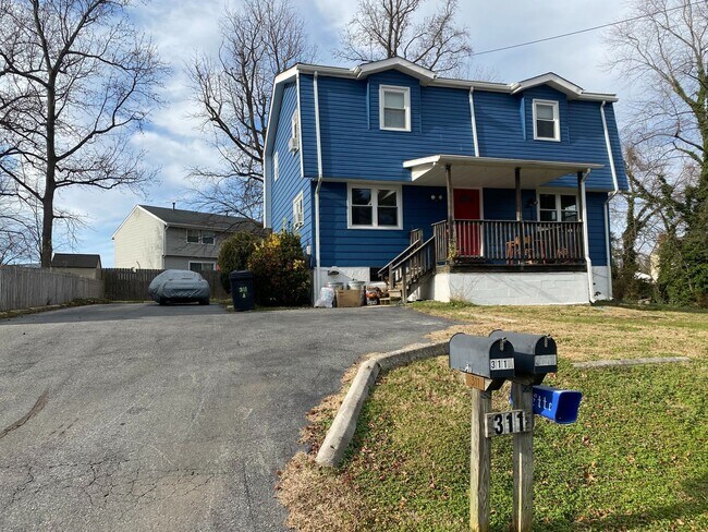 Foto del edificio - 311 Bar Harbor Rd
