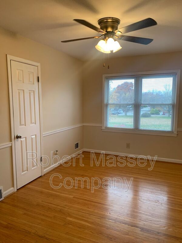 Foto del edificio - 2904 Abigail Dr