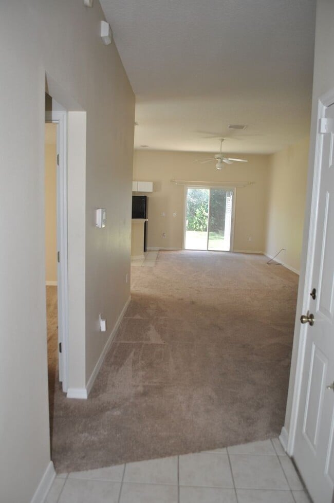 Building Photo - Ready to Rent