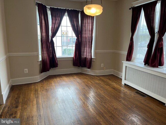 Foto del edificio - 2237 N Wakefield St