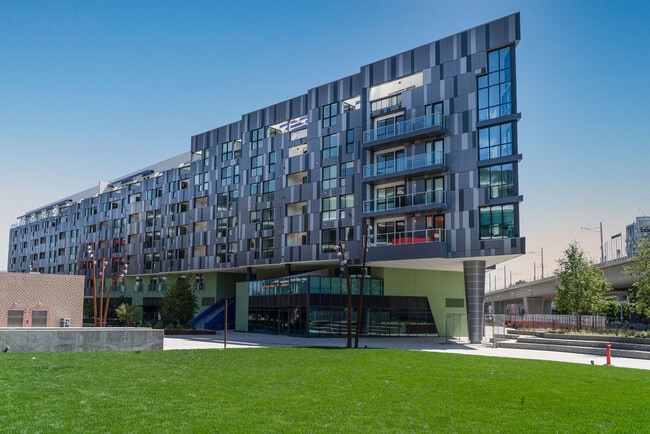 property exterior - Upper Ivy Residences