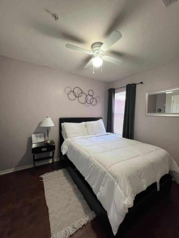 Foto del edificio - 411 N 48th St