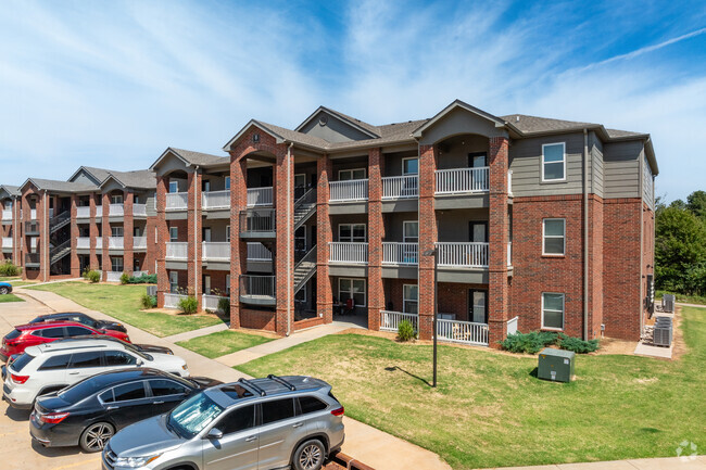 Building Photo - The Greens at Mustang Creek