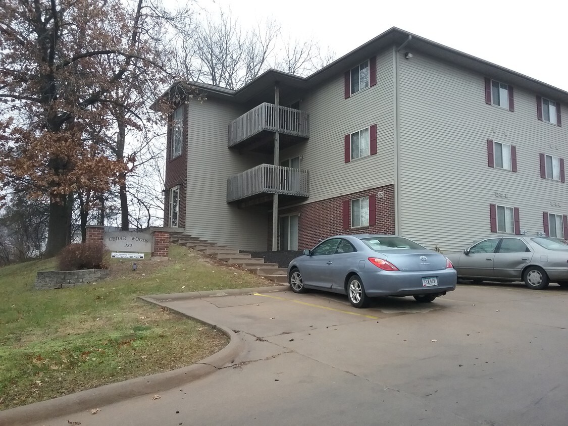 Primary Photo - 322 E Park Ave