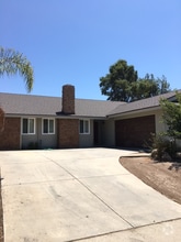 Building Photo - 250 Daytona Dr