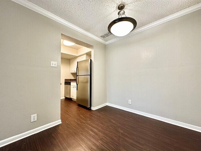 Foto del edificio - 2611 Bee Cave Rd