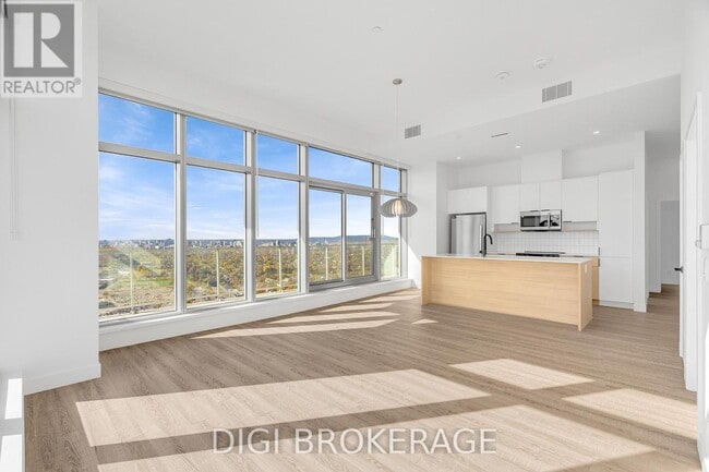 Building Photo - 1240 Cummings Ave