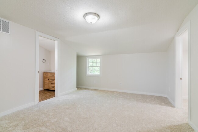 Building Photo - 2317 Kanza Pl