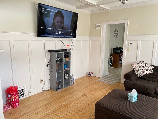 Dining Room - 2277 N 61st St