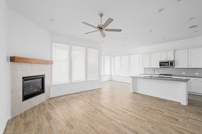 Building Photo - 3108 Cottonwood Ln