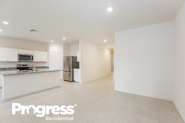 Foto del edificio - 35257 W San Capistrano Ave