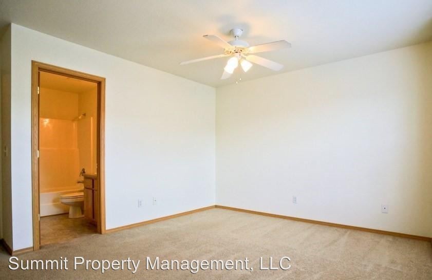 Building Photo - 741 W Beck Dr