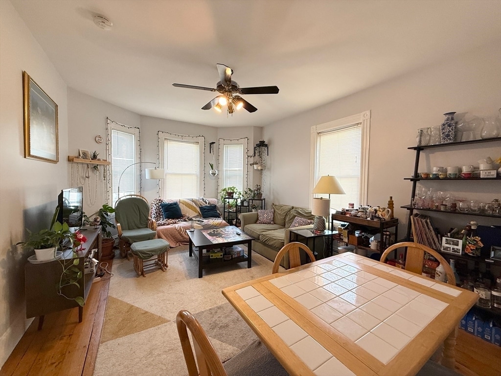 Primary Photo - 253 Elm St