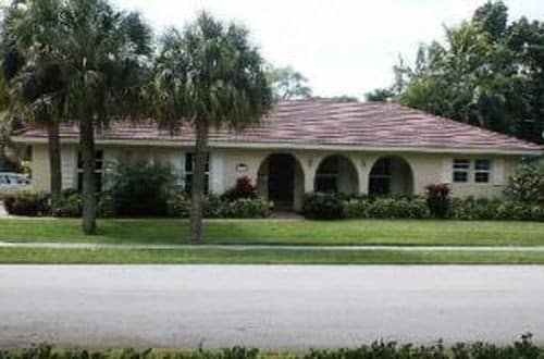 Primary Photo - 1100 SW 2nd St