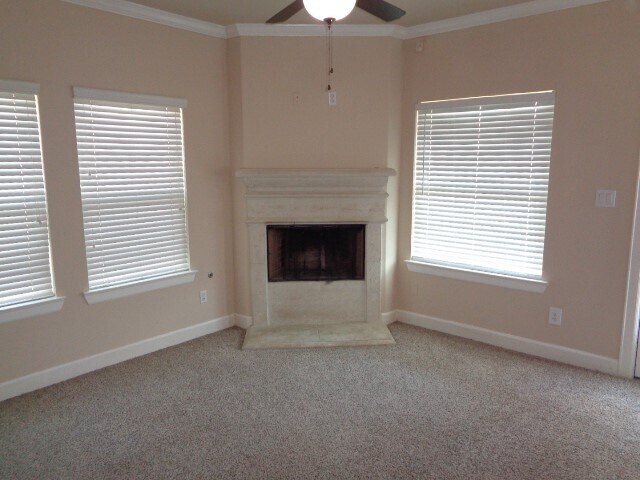 Foto del edificio - 106 Hillandale Ct