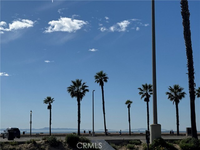 Foto del edificio - 21851 Newland St