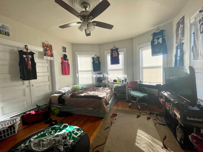 Foto del edificio - 89 Hillside St