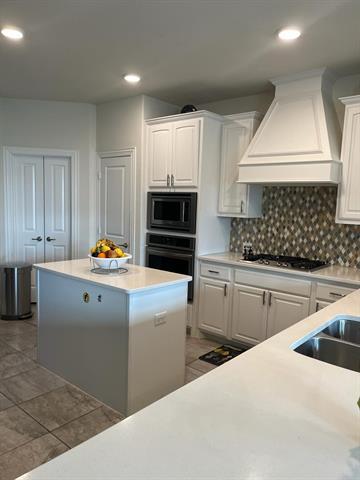 Building Photo - 1429 Carlet Dr