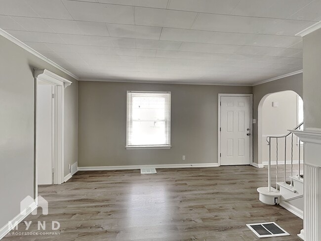Building Photo - 4143 Patzer Ave