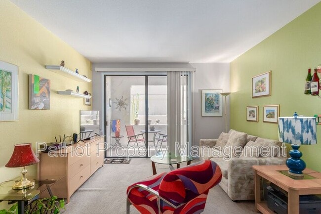 Building Photo - 9708-9708 E Vía Linda