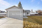 Foto principal - 928 W Pine Dr