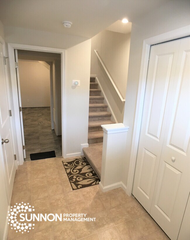 Foto del edificio - New Construction 3 BR & 1 Car Garage