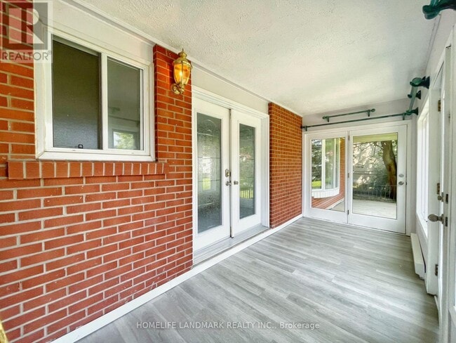 Building Photo - 21 Glamis Pl