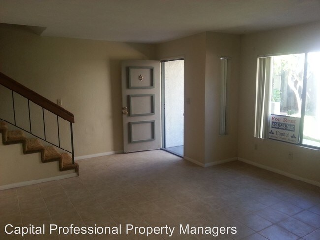 Foto del edificio - 3 br, 2.5 bath Apartment - 12741 Laurel St #3