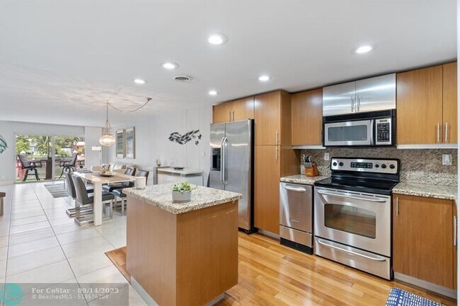Foto del edificio - 1617 SE 15th St