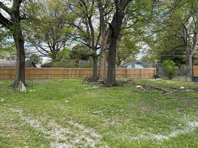 Foto del edificio - Freshly Transformed 3 bedroom home - Open To Section 8