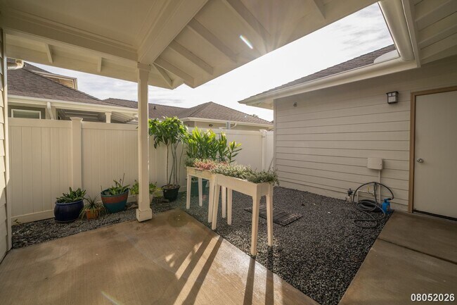 Foto del edificio - $4,500 / 3 Bed / 2 Bath / 2 Car Garage – Hoakalei, Ewa Beach