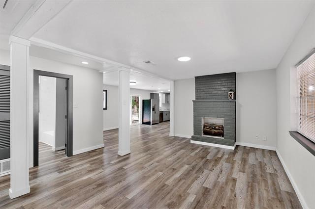 Foto del edificio - 5908 Emerson Dr