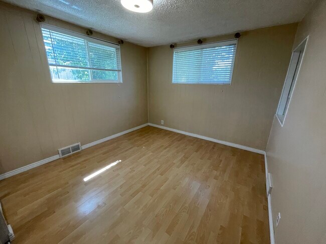 Building Photo - 3356 W 4700 S
