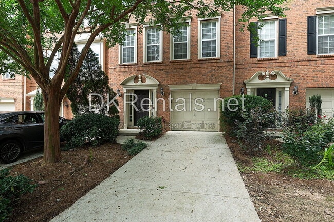 Photo - 2358 Towneview Court Southeast Townhome