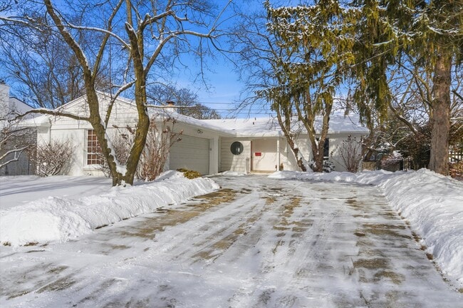 Foto del edificio - 1510 Barnard Rd