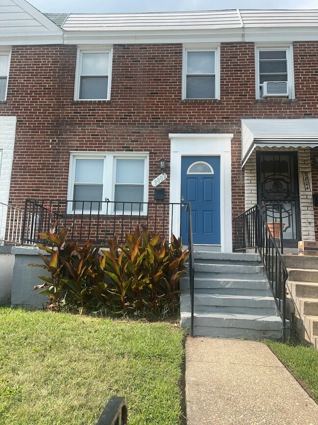 Building Photo - 3802 Lyndale Ave