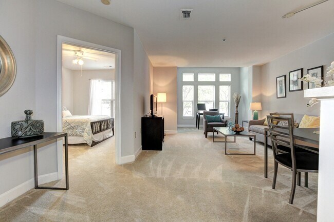 Foto del edificio - Strathmore Court at White Flint