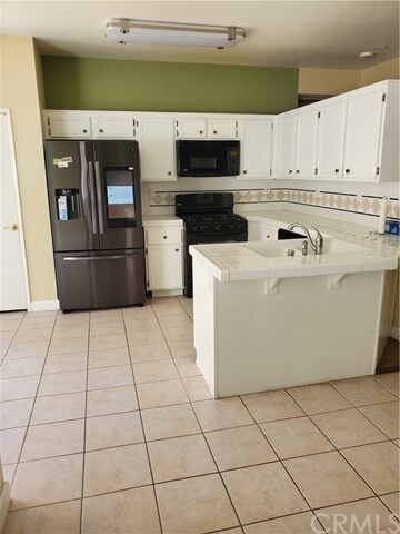 Building Photo - 5553 Lone Pine Dr