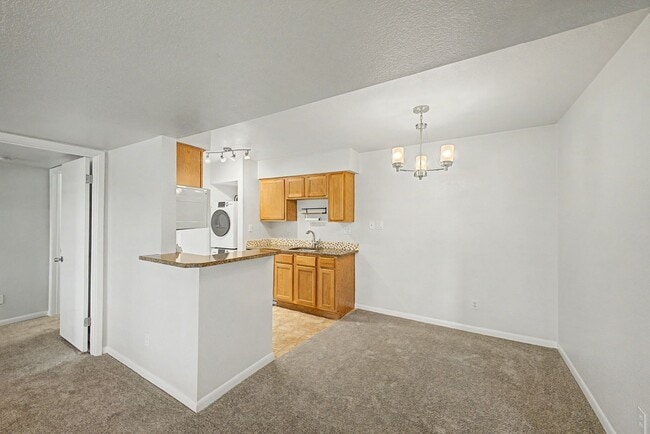 Building Photo - 5995 N 78th St
