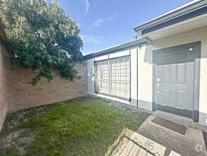 Building Photo - 4013 Burning Tree Dr