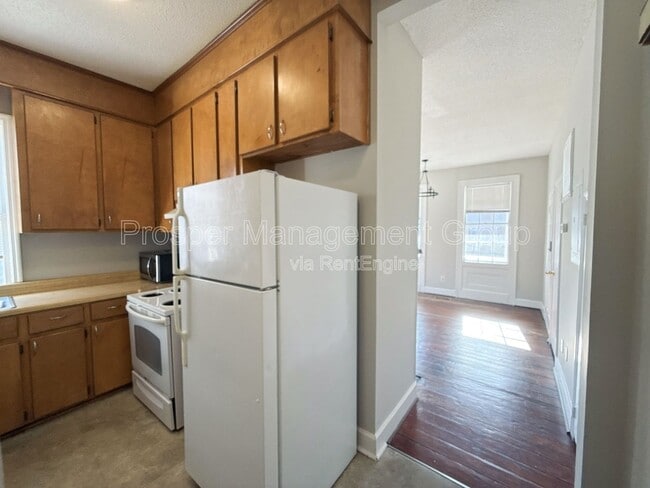 Building Photo - 64 Columbus St