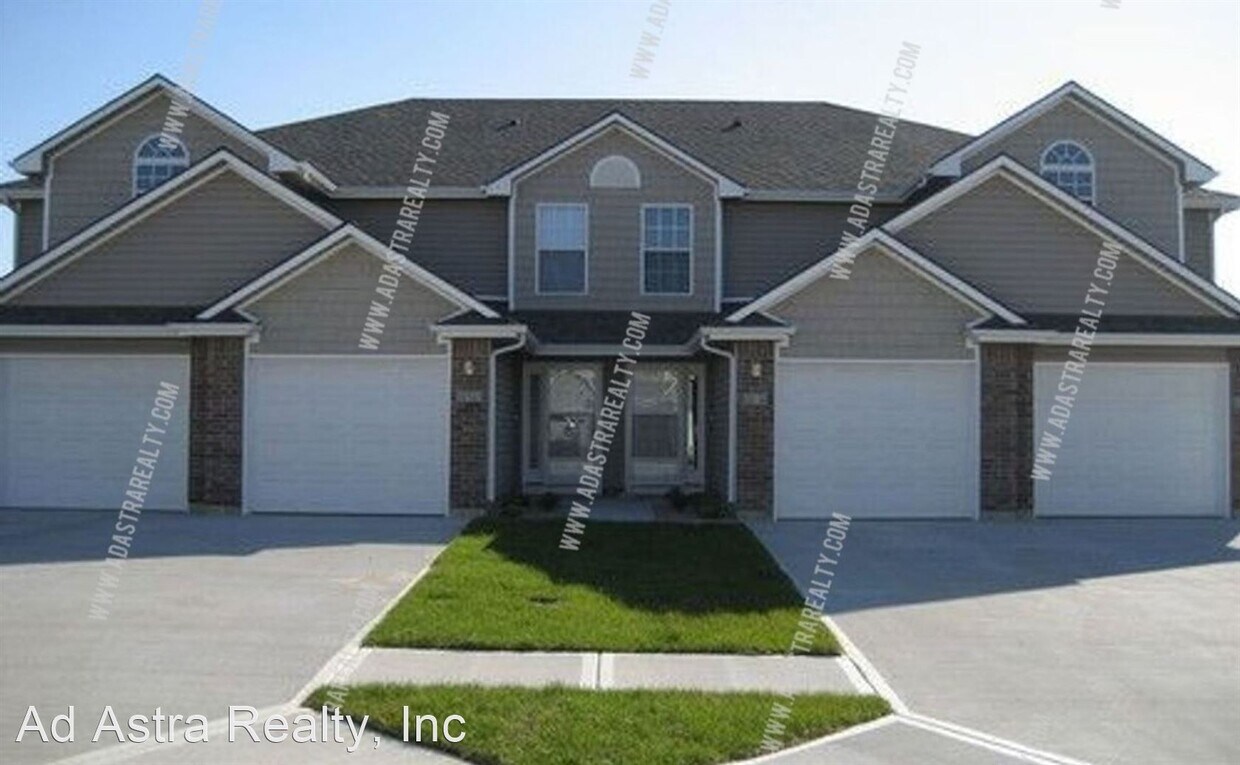 13767 Post Oak Ln, Platte City, MO 64079 House Rental in Platte City