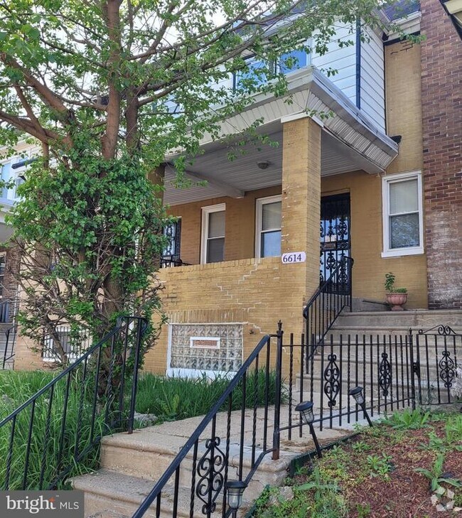 Building Photo - 6614 N Smedley St