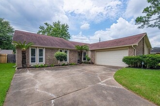 Building Photo - 2838 Colony Dr