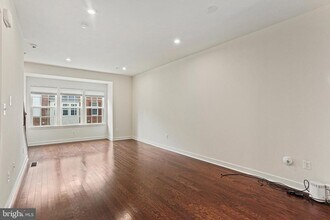 Building Photo - 8114 Miner St
