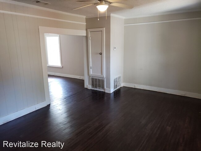 Building Photo - 5 br, 2 bath House - 1807 Jones Ave