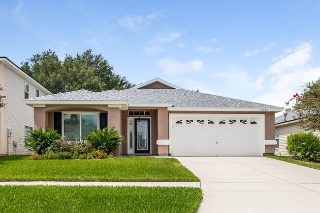 Building Photo - 14444 Woodfield Cir N